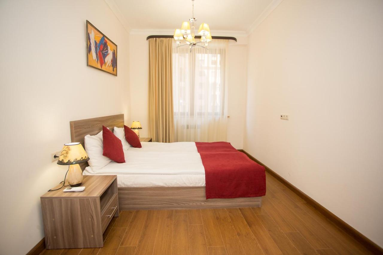 יירבאן Welcome City Center Apartments מראה חיצוני תמונה