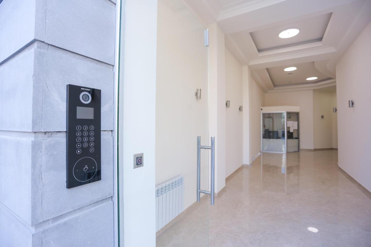 יירבאן Welcome City Center Apartments מראה חיצוני תמונה