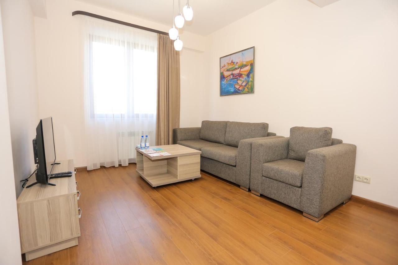 יירבאן Welcome City Center Apartments מראה חיצוני תמונה
