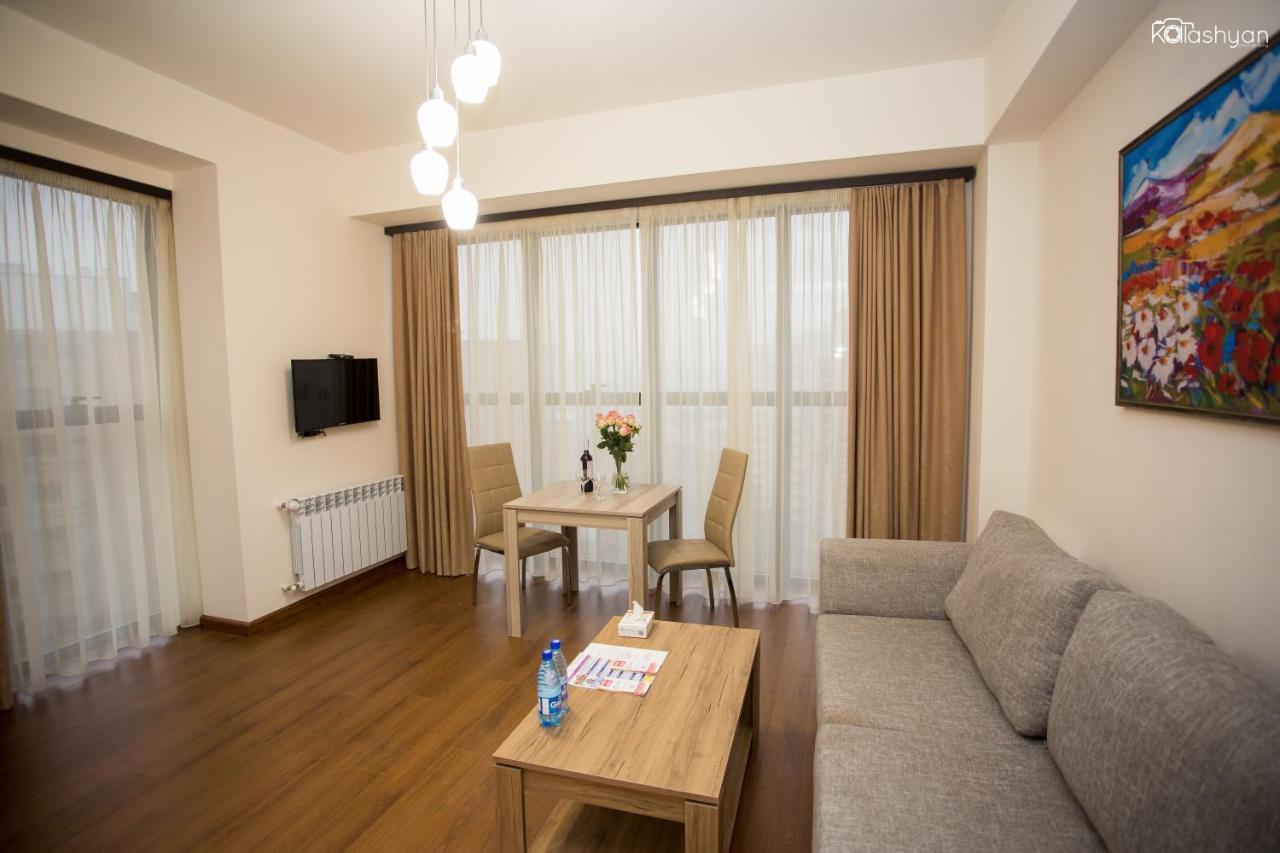 יירבאן Welcome City Center Apartments מראה חיצוני תמונה