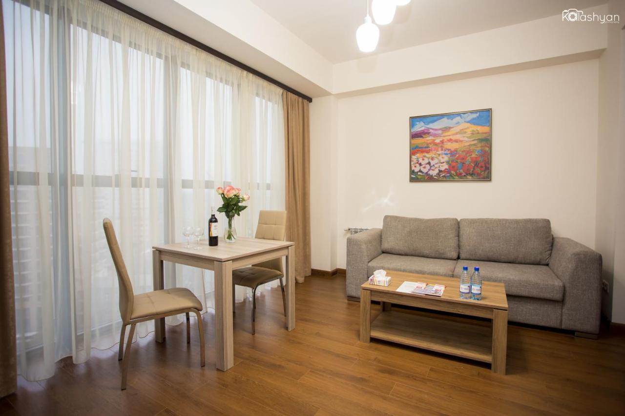 יירבאן Welcome City Center Apartments מראה חיצוני תמונה