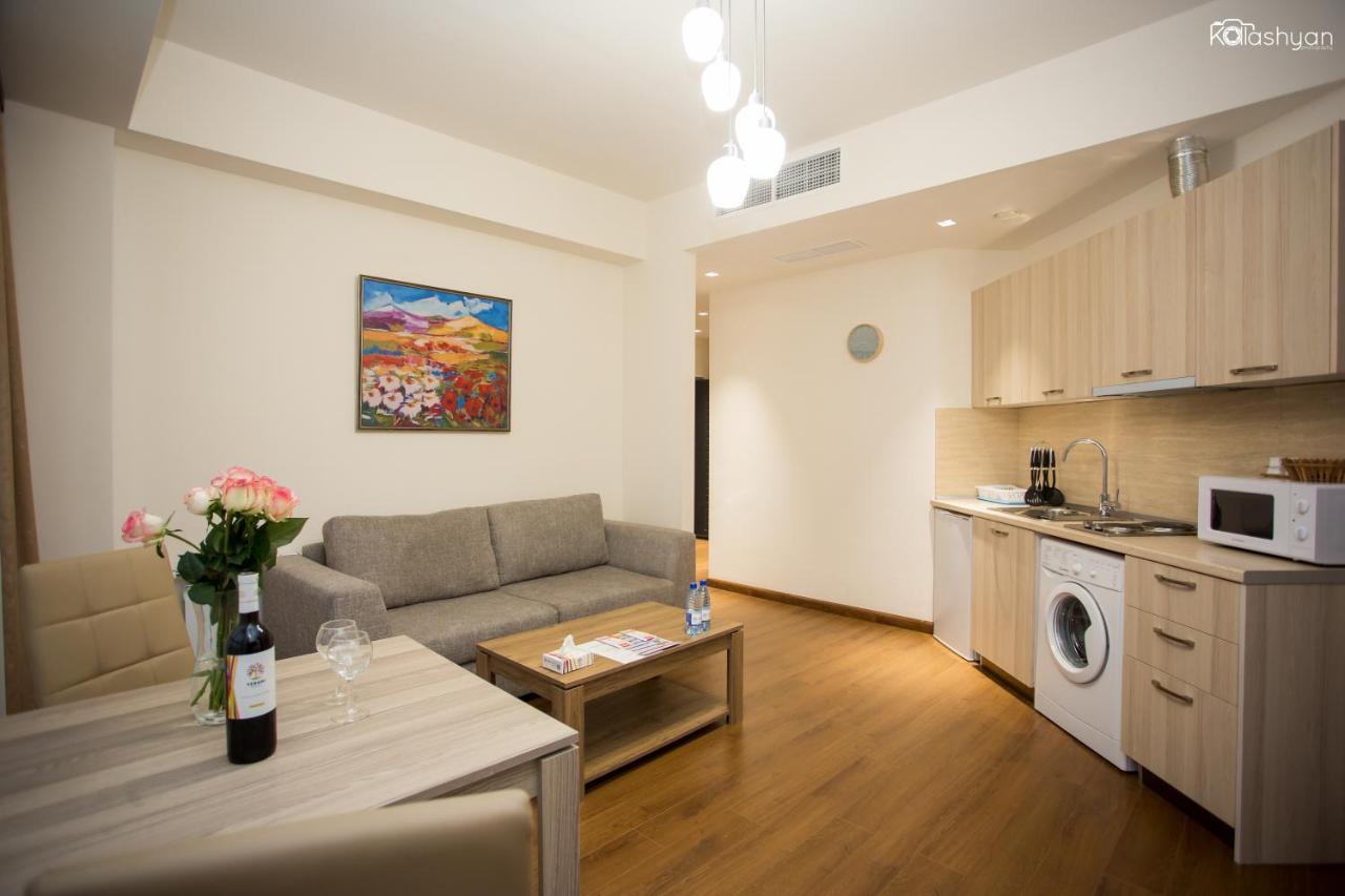 יירבאן Welcome City Center Apartments מראה חיצוני תמונה