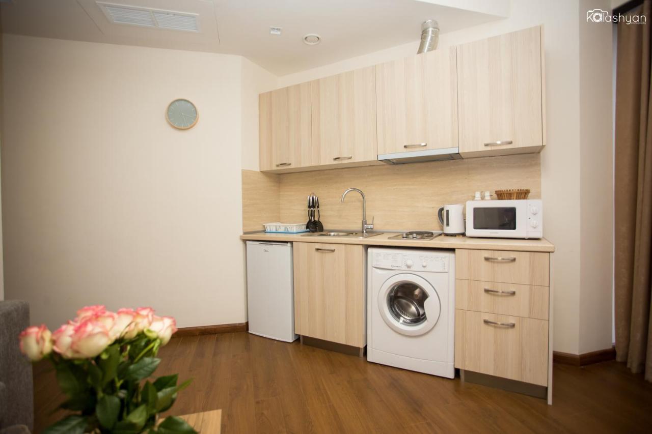 יירבאן Welcome City Center Apartments מראה חיצוני תמונה