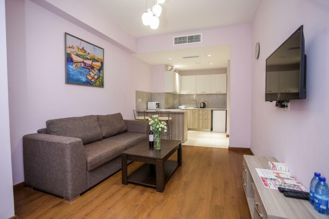 יירבאן Welcome City Center Apartments מראה חיצוני תמונה