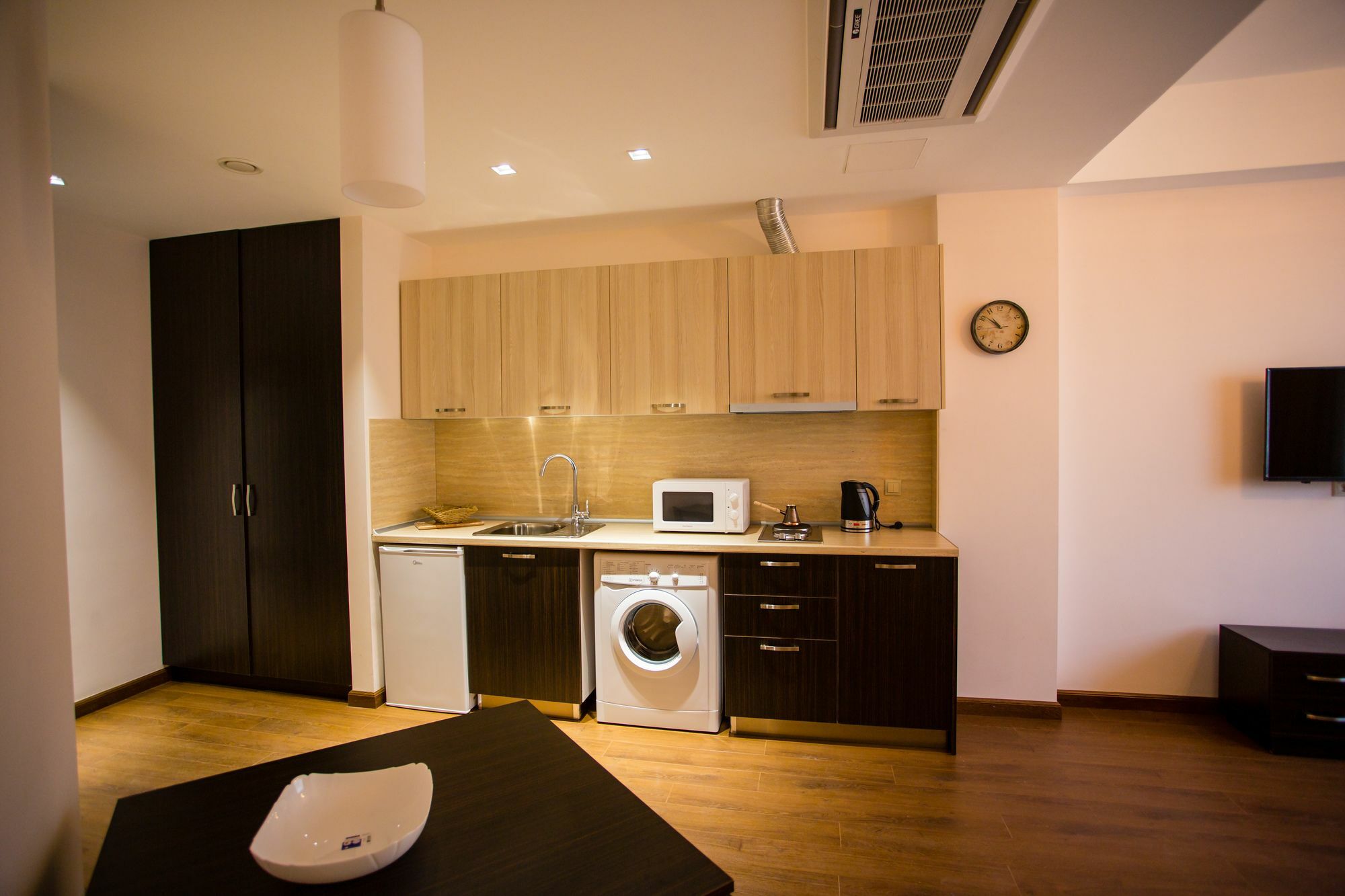 יירבאן Welcome City Center Apartments מראה חיצוני תמונה