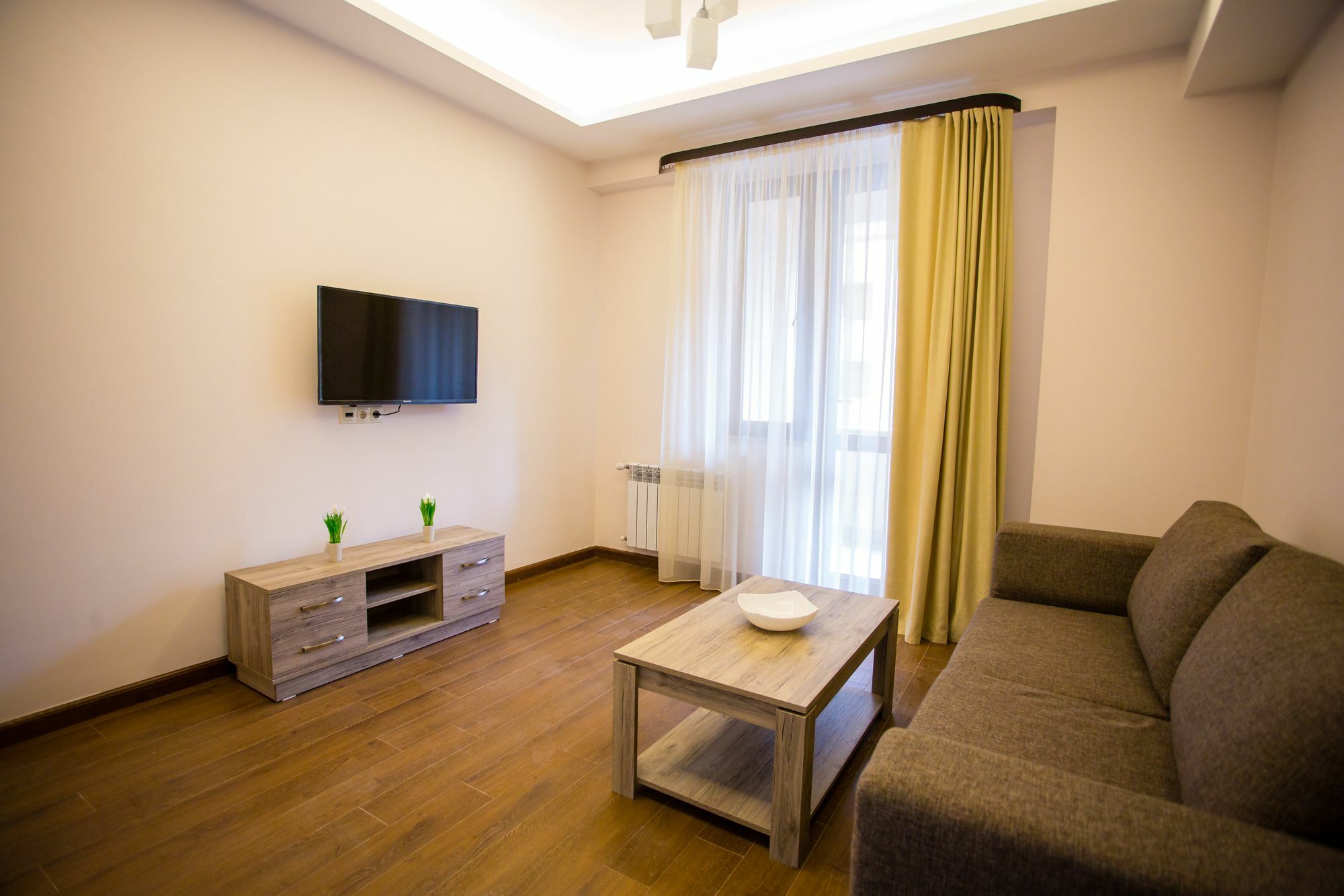 יירבאן Welcome City Center Apartments מראה חיצוני תמונה