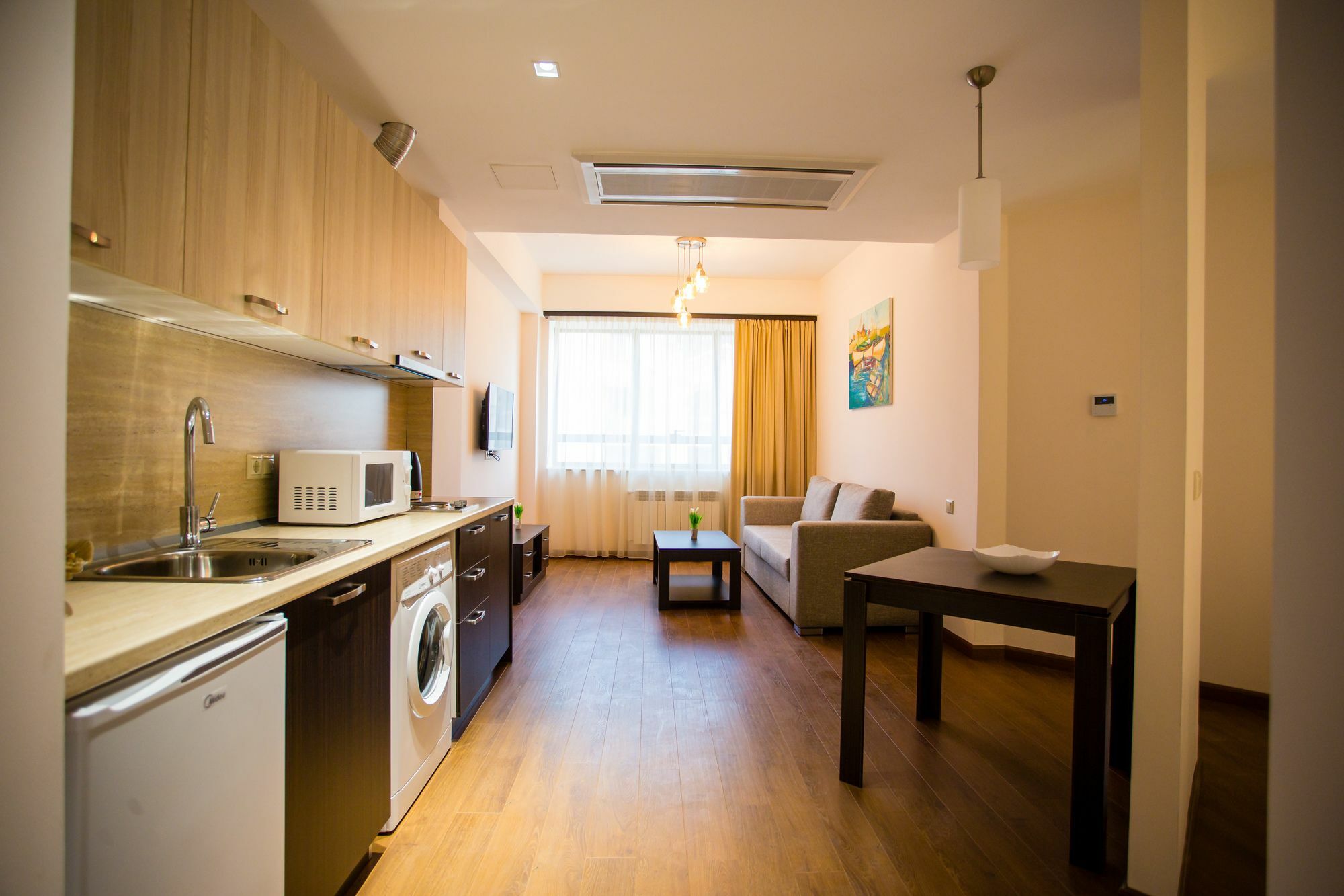 יירבאן Welcome City Center Apartments מראה חיצוני תמונה