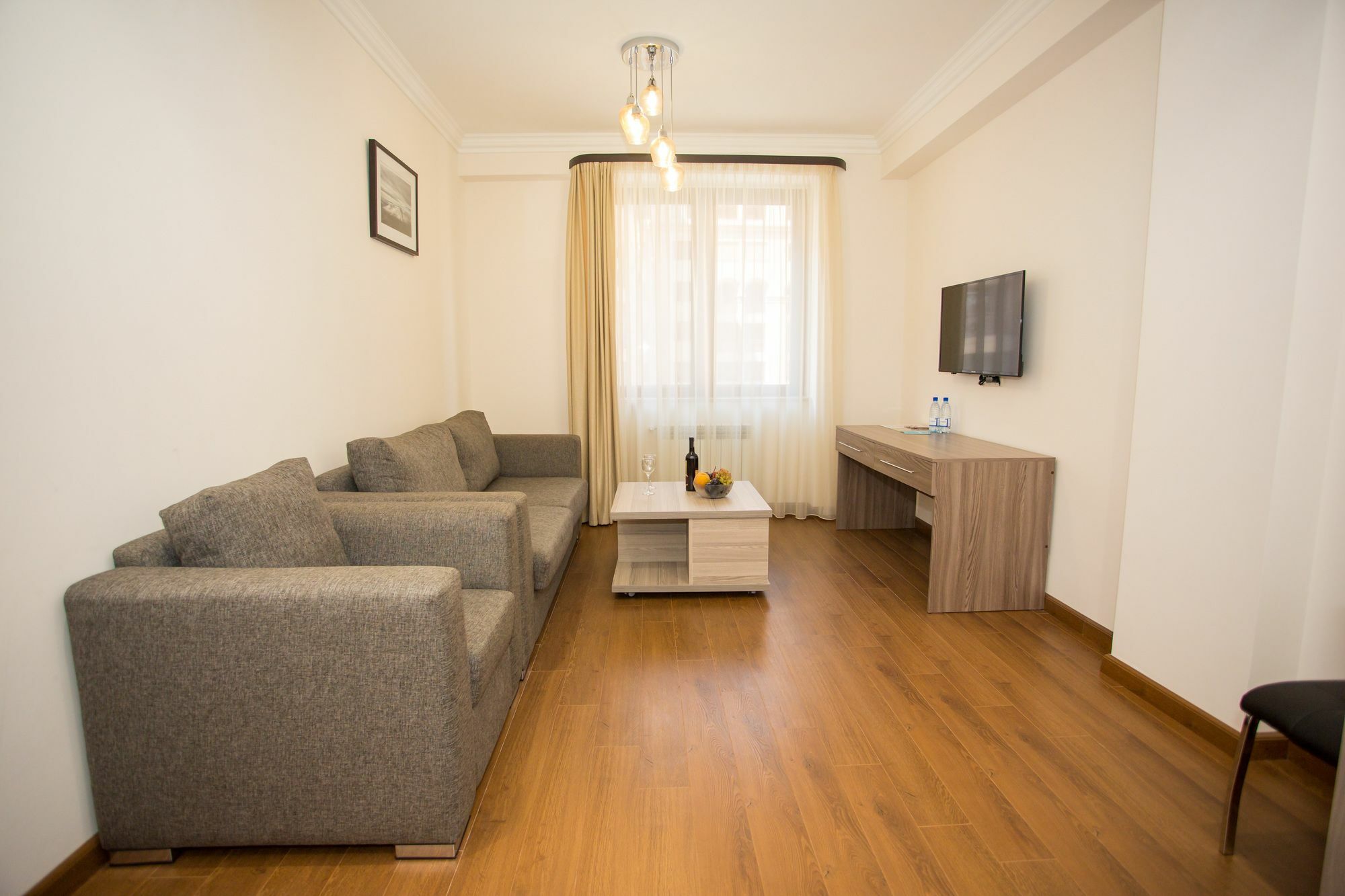 יירבאן Welcome City Center Apartments מראה חיצוני תמונה